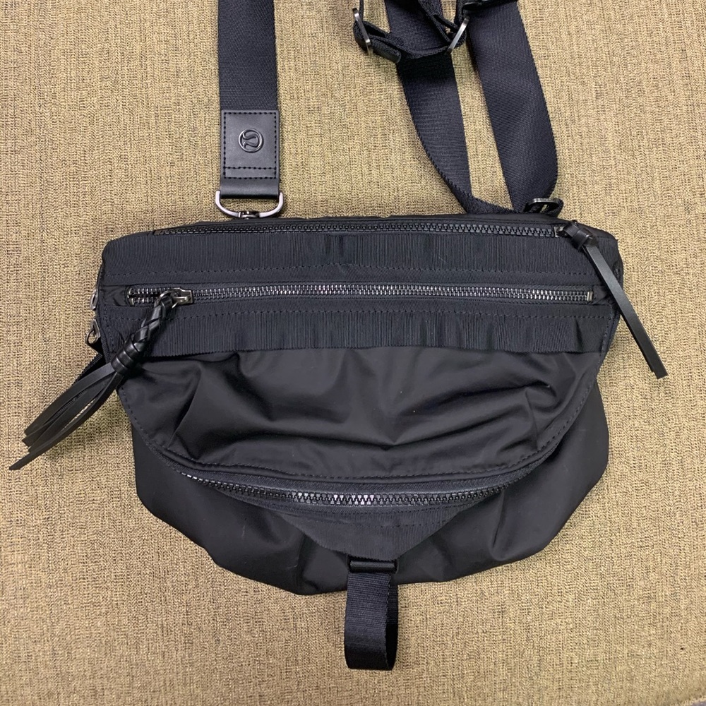 lululemon Crossbody bag *NWOT